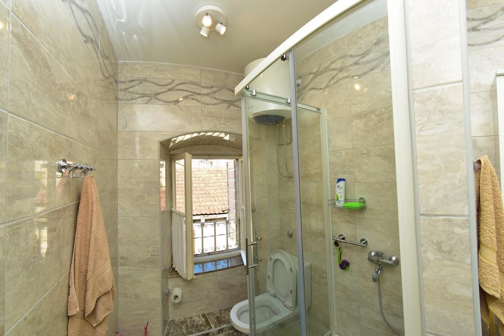 Apartment Waterline Perast Exterior photo